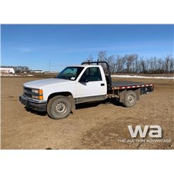 1998 CHEVROLET 1500 FLATBED TRUCK