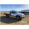 Image 2 : 1998 CHEVROLET 1500 FLATBED TRUCK