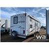 Image 3 : 2004 PROWLER 5TH WHEEL TRAVEL TRAILER