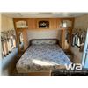 Image 8 : 2005 KEYSTONE SPORTSMAN TRAVEL TRAILER