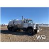 Image 2 : 1995 FORD L8000 T/A DISTRIBUTOR TRUCK