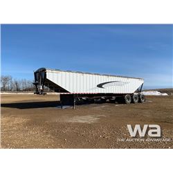 2012 DOEPKER TRIDEM GRAIN TRAILER