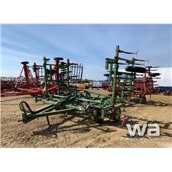 JOHN DEERE 1000 VIBRASHANK CULTIVATOR