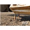 Image 6 : 2000 MIDLAND TRIDEM MC3000 CLAMDUMP GRAVEL TRAILER