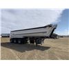 Image 2 : 2013 DOEPKER IMPACT TRIDEM END DUMP GRAVEL TRAILER