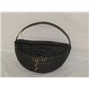 Image 1 : 1/2 MELON HANDLED WALL BASKET W/ BLACK PAINT (WALL POCKET)