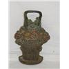 Image 1 : 11 1/2" CAST IRON BASKET FLOWERS DOORSTOP