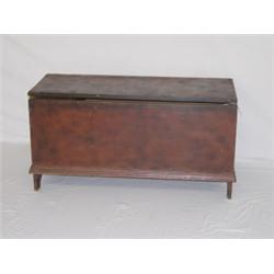 EARLY 19TH CENT. PAINT DECORATED PINE BLANKET BOX