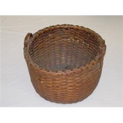 EARLY 20" HANDLED SPLINT BASKET