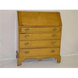 NEW ENGLAND CHIPPENDALE MAPLE SLANT FRONT DESK W/ FULL INTERIOR W/ ROSETTE CARVINGS