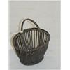 Image 1 : 4 1/2" PAINTED METAL HANDLED BASKET