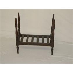 19TH CENT. PAINTED TALL POST DOLLS BED
