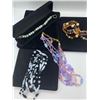 Image 6 : JOAN RIVERS LOT OF 3 NECKLACES