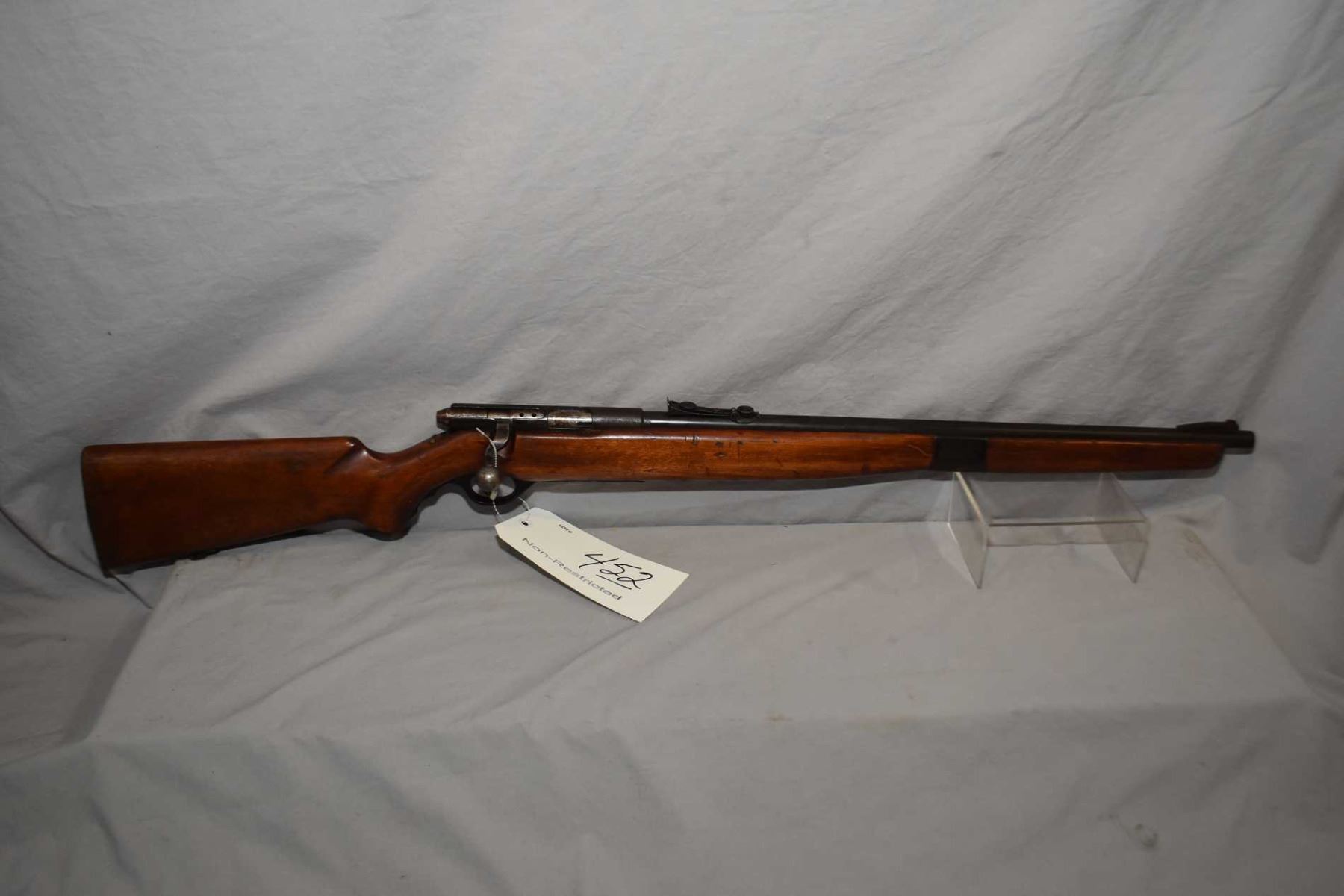 Mossberg Model 42 M - B .22 LR Cal Mag Fed Bolt Action Full Wood ...