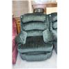 Image 1 : Green Recliner