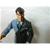Image 3 : HUSH ACTION FIGURE WITH BATMAN STAND - TWO FACE