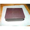 Image 3 : WATCH BOX - WITTNAUER - LEATHER  COVERED CUSION