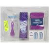 Image 1 : PURPLE SCHICK WOMEN'S RAZOR WITH EXTRA BLADES AND