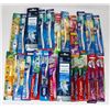 Image 1 : BAG OF ASSORTED TOOTHBRUSHES
