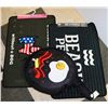 Image 1 : 2 FLOOR MATS AND A BACON AND EGG PILLOW