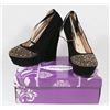 Image 1 : FOREVER BLACK LADY'S SIZE 7  SHOES STYLE