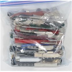 BAG OF ASSORTED CORKSCREWS AND BOTTLE OPENERS.