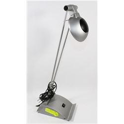 ADJUSTABLE DESK LAMP (TESTED, WORKING)