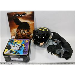 FLAT OF BATMAN COLLECTIBLES INCL BATMAN PIGGY