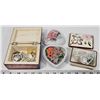 Image 1 : 3 TRINKET BOXES FULL OF JEWELRY