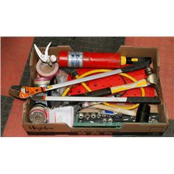 TRAY OF ASSORTED TOOLS