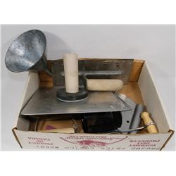 BOX OF VARIOUS PAINTING & DRYWALL SUPPLIES