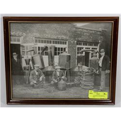 ANTIQUE FRAMED PROHIBITION ERA PHOTO.