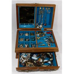ESTATE JEWELRY BOX WITH CONTENTS