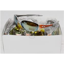 SILVER AND ORANGE OAKLEY STYLED SUNGLASSES