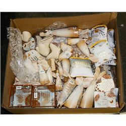 BOX OF ASSORTED DECORATIONS