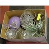 Image 1 : BOX OF DECORATIVE VASES, INCLUDING CRANBERRY