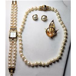 18)  GOLD TONE, CLEAR CRYSTAL & PEARL