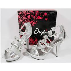 QUPID SILVER CRINKLE SIZE 7 LADIES SHOES, CACHE-24