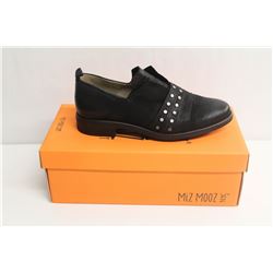 MIZ MOOZ NYC SZ 7.5 BLACK THEO LEATHER LOAFER