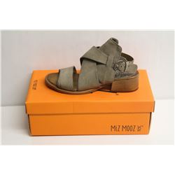 MIZ MOOZ NYC SZ 6.5 TO 7 PEBBLE FIJI SANDALS
