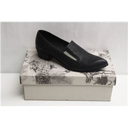 SZ 8.5 ELLEN RUBEN BLACK LEATHER LOAFERS
