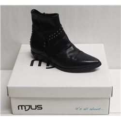 MJUS SZ 6.5 NERO BOOTS