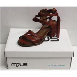 MJUS SZ 8.5 CANNELLA OPEN TOE HEELED SANDAL
