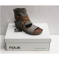 MJUS SZ 6.5 MEDUSA BISCOTTO OPEN TOE WEDGE BOOTIE
