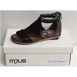 MJUS SZ 6.5 NERO MOUSE SANDALS
