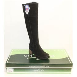 BOS. & CO. SZ 6.5 BLACK HORTON HEELED BOOTS