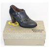 Image 1 : COQUE TERRA  SZ 8.5 MARTINI NIGHT BLUE MID HEEL