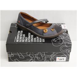 ART SZ 6.5 NATURAL BRUSHED OCEAN BERGEN FLATS