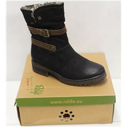 RELIFE SZ 9.5 BLACK FURLINED BOOTS