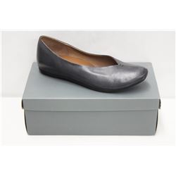 YUKO IMANISHI SZ 6 BLUE FLAT HEEL